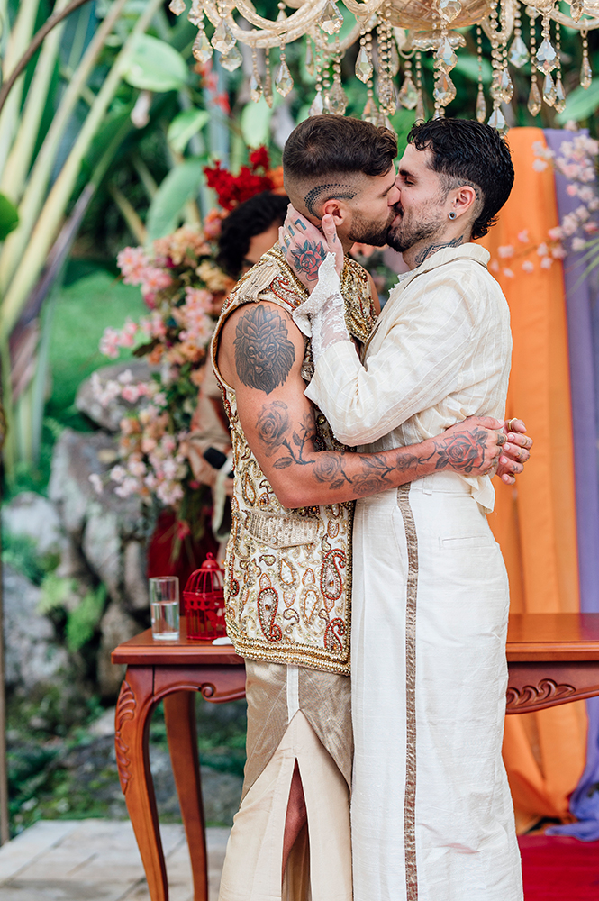 Rodrigo Malafaia e Leandro Buenno | Casamento criativo no Ravena Garden