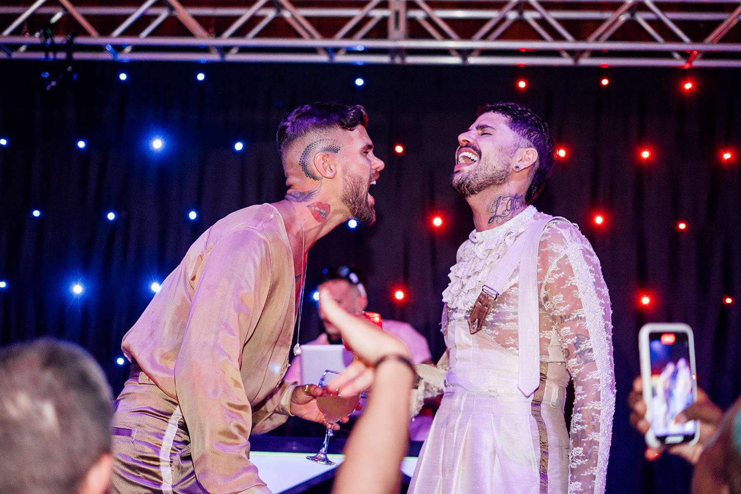 Rodrigo Malafaia e Leandro Buenno | Casamento criativo no Ravena Garden