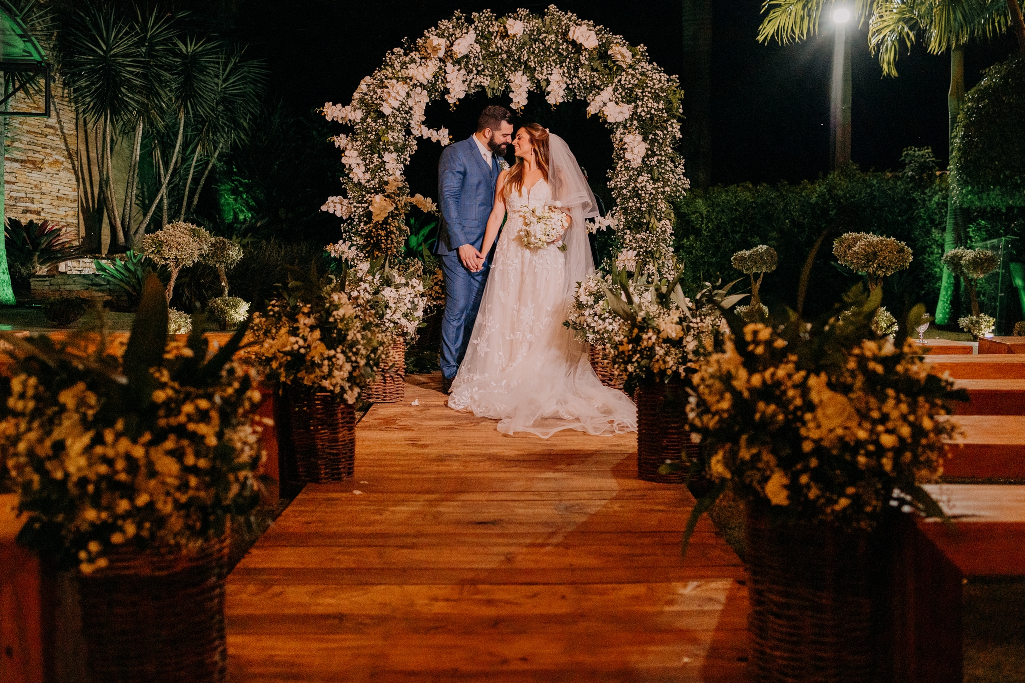 Camila e Yuri | Casamento alegre por Flor Brasileira