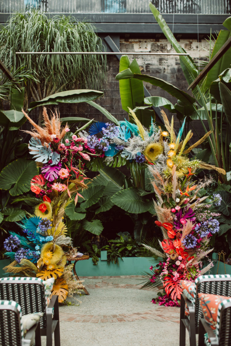 Casamento LGBTQIA+ | Como incluir a bandeira arco-íris no casamento