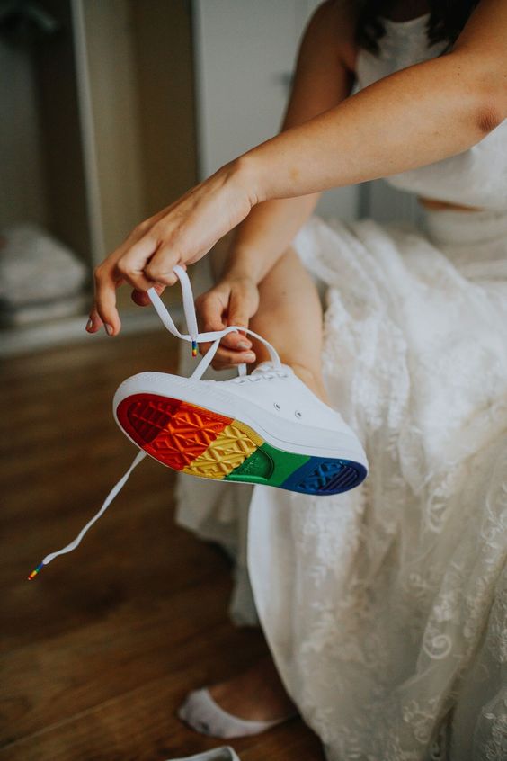 Casamento LGBTQIA+ | Como incluir a bandeira arco-íris no casamento