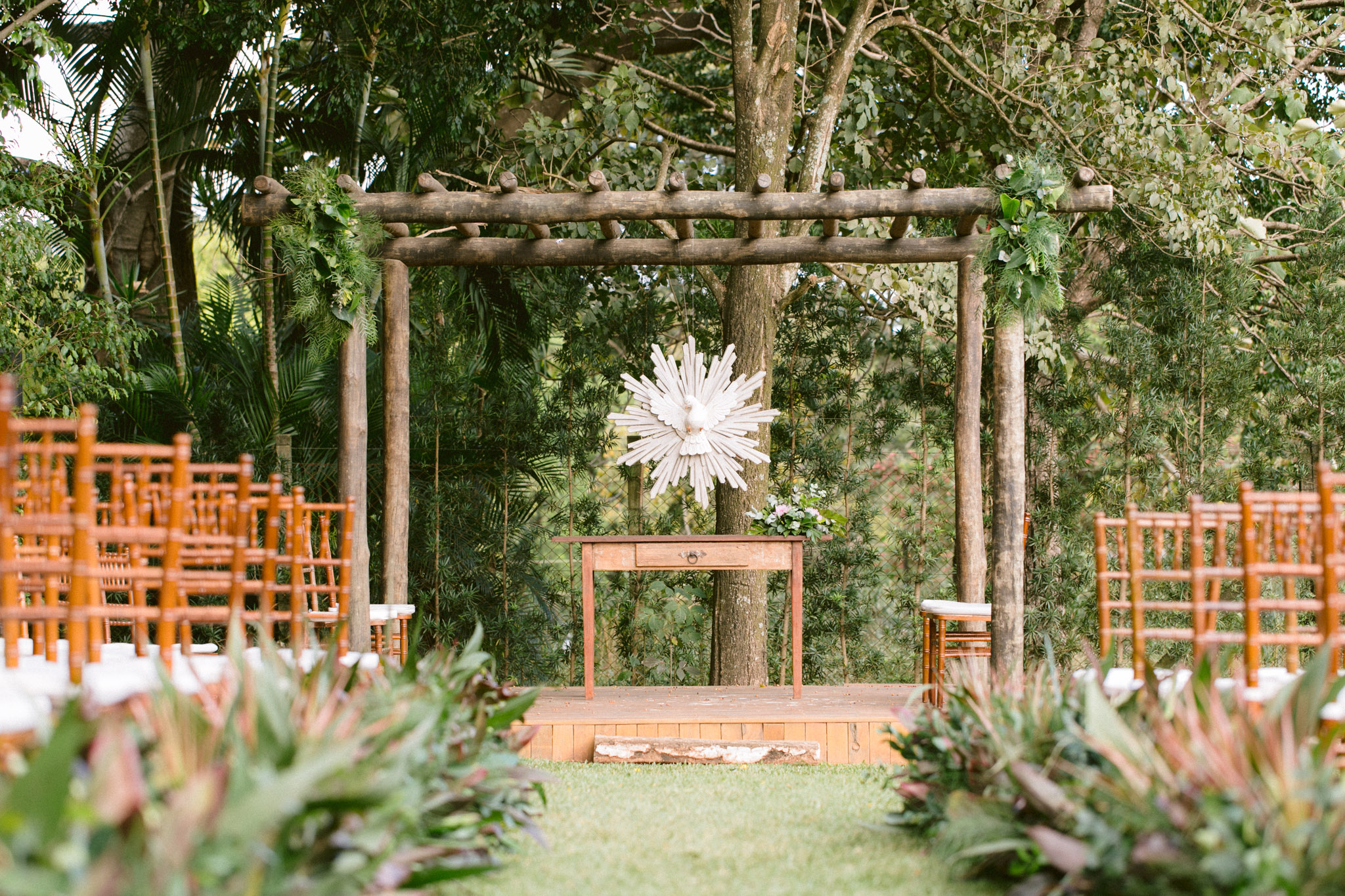 Mariana e Gabriel | Casamento em clima de jardim encantado