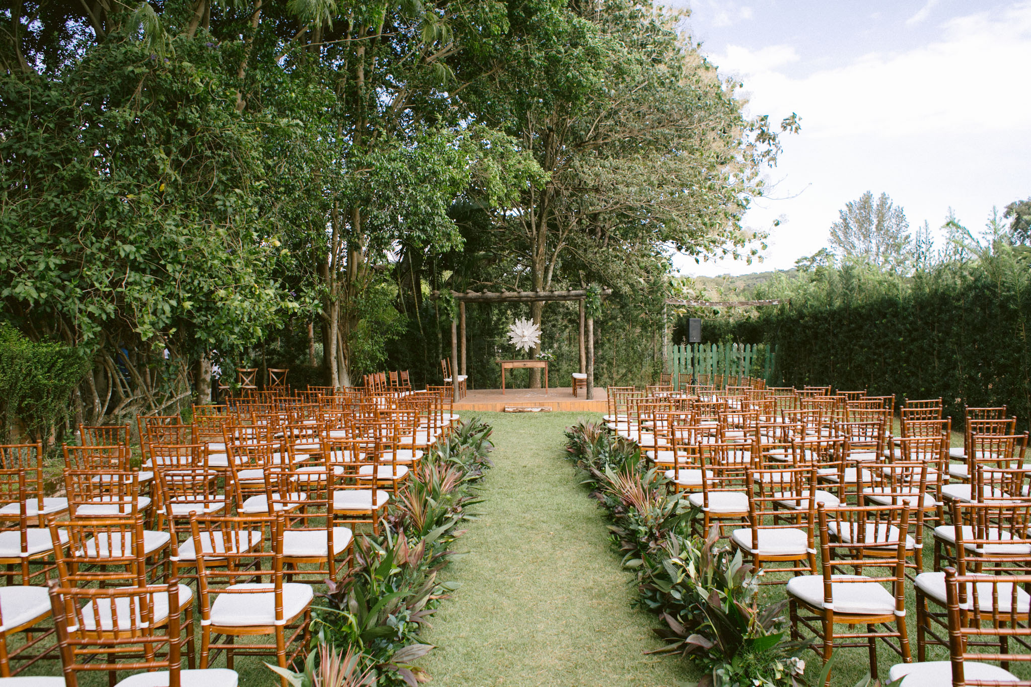 Mariana e Gabriel | Casamento em clima de jardim encantado