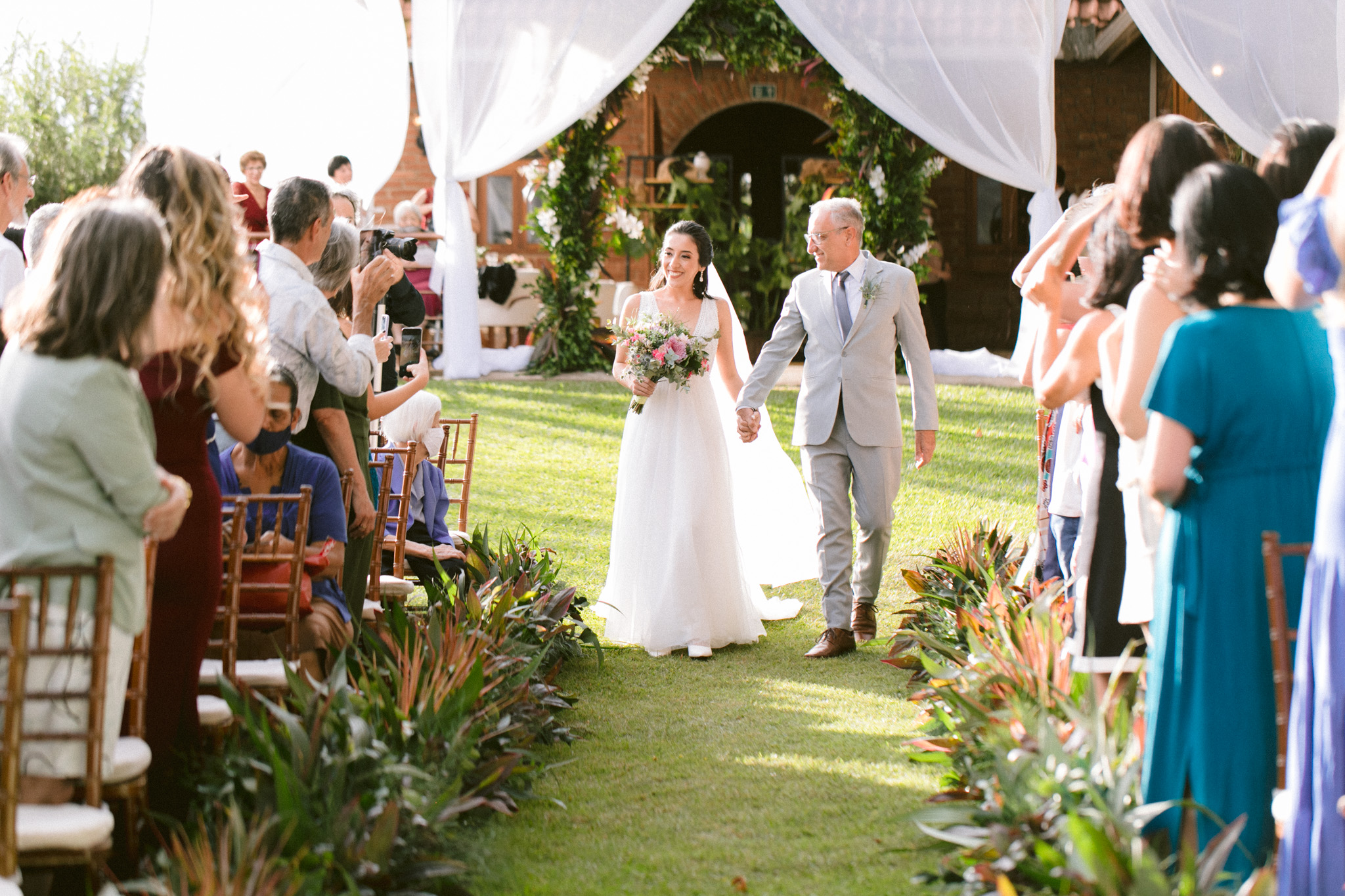 Mariana e Gabriel | Casamento em clima de jardim encantado