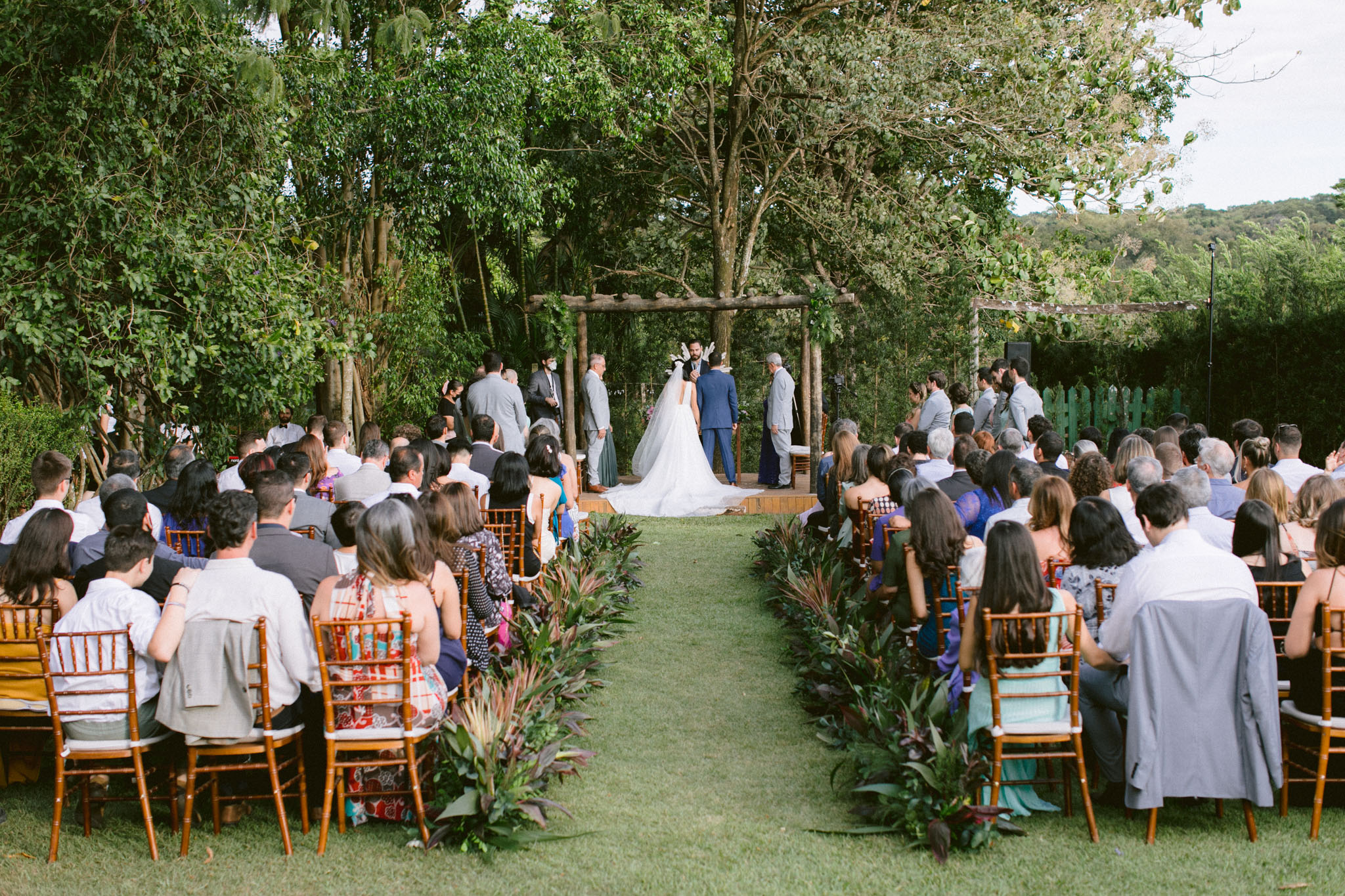 Mariana e Gabriel | Casamento em clima de jardim encantado