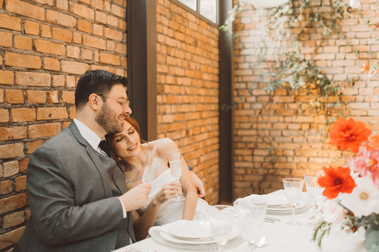 Casamento clássico... Mas nem tanto! Um editorial para noivos autênticos