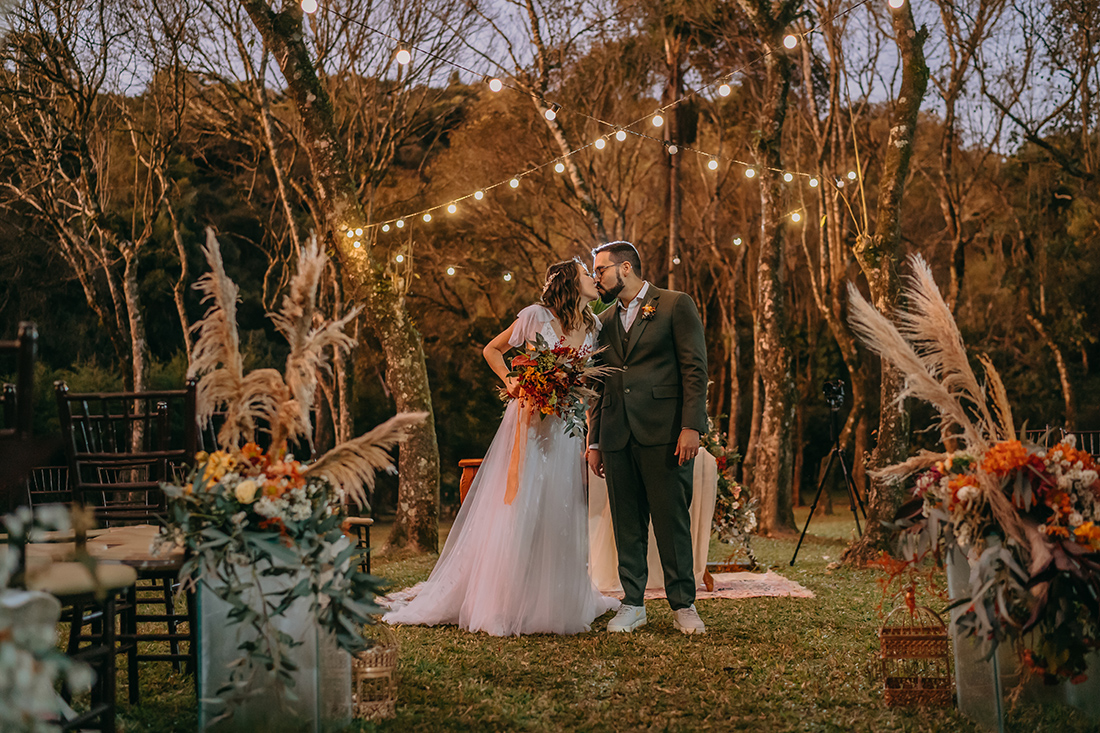 Kelly e Leonardo | Enlace no Ravena Garden: bosque, natureza e muito amor