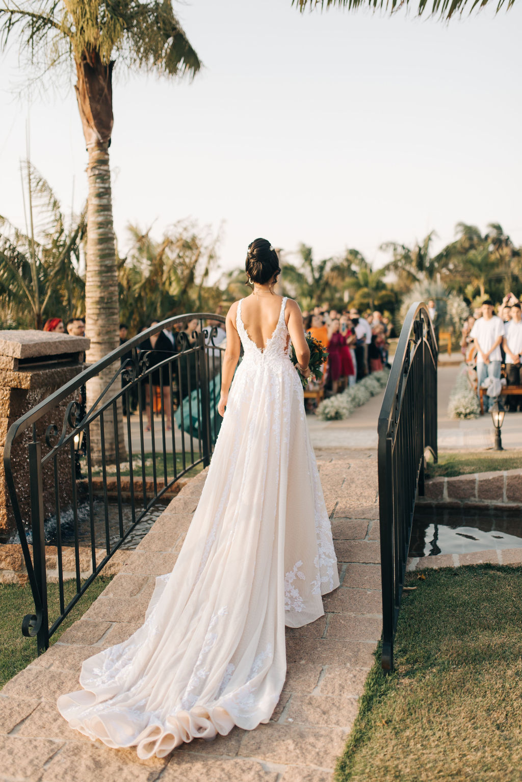 Isabela e Gustavo | Ar livre e emoção: casamento na Casa Venamore