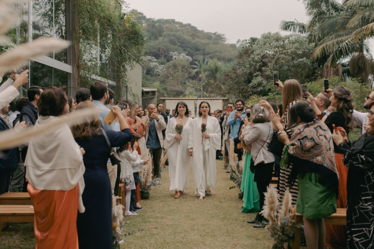 Samantha e Ara | Casamento no Espaço Caiapiá em clima intimista e emocionante