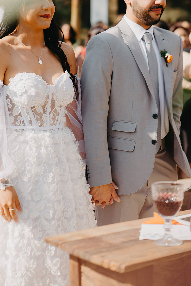 Ariane e Thiago | Casamento abençoado com decoração dos sonhos