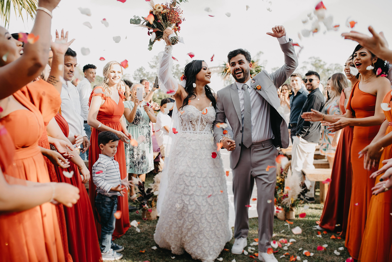 Ariane e Thiago | Casamento abençoado com decoração dos sonhos