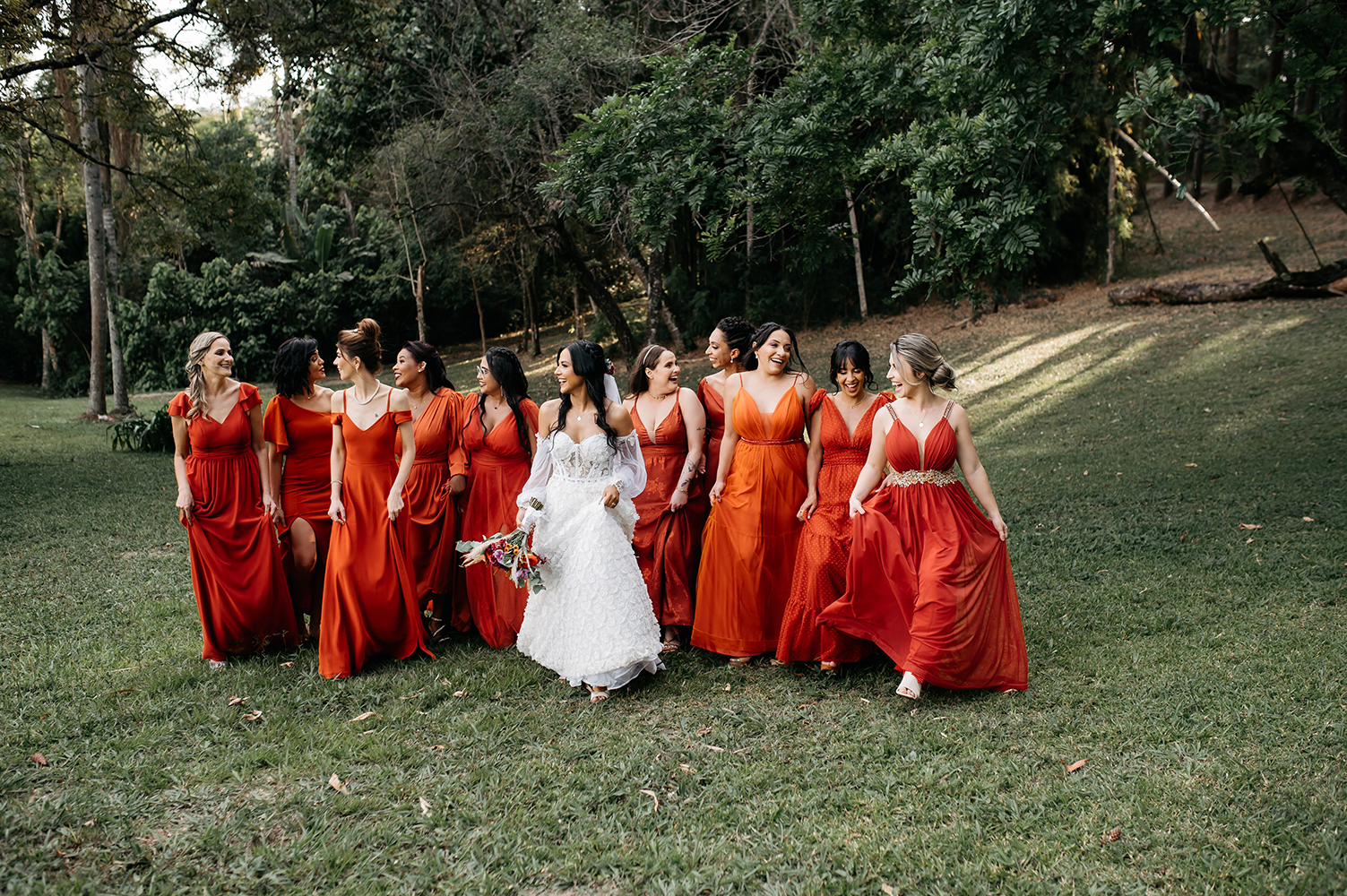 Ariane e Thiago | Casamento abençoado com decoração dos sonhos