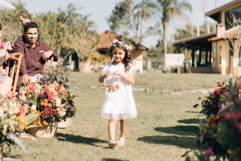 Letícia e Ighor | Aconchego e amor: um lindo casamento à luz do dia