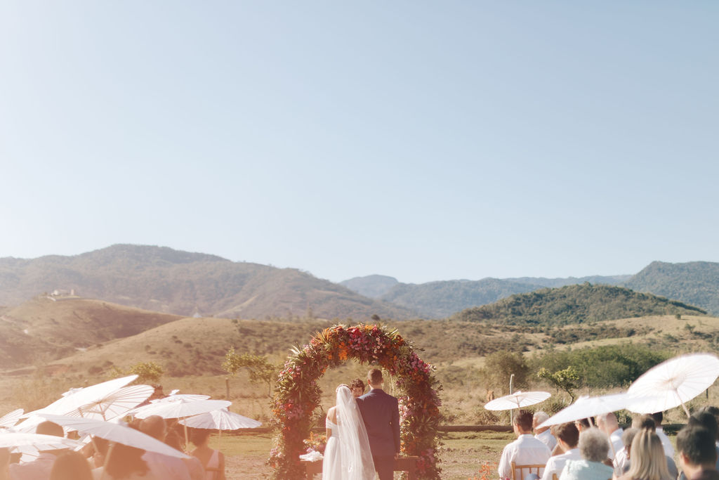 Letícia e Ighor | Aconchego e amor: um lindo casamento à luz do dia