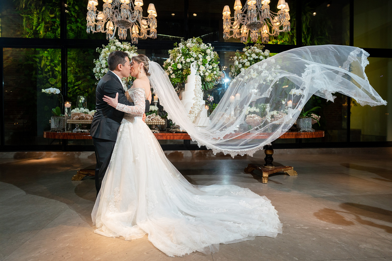 Viviane e Marco | Casamento clássico dos sonhos