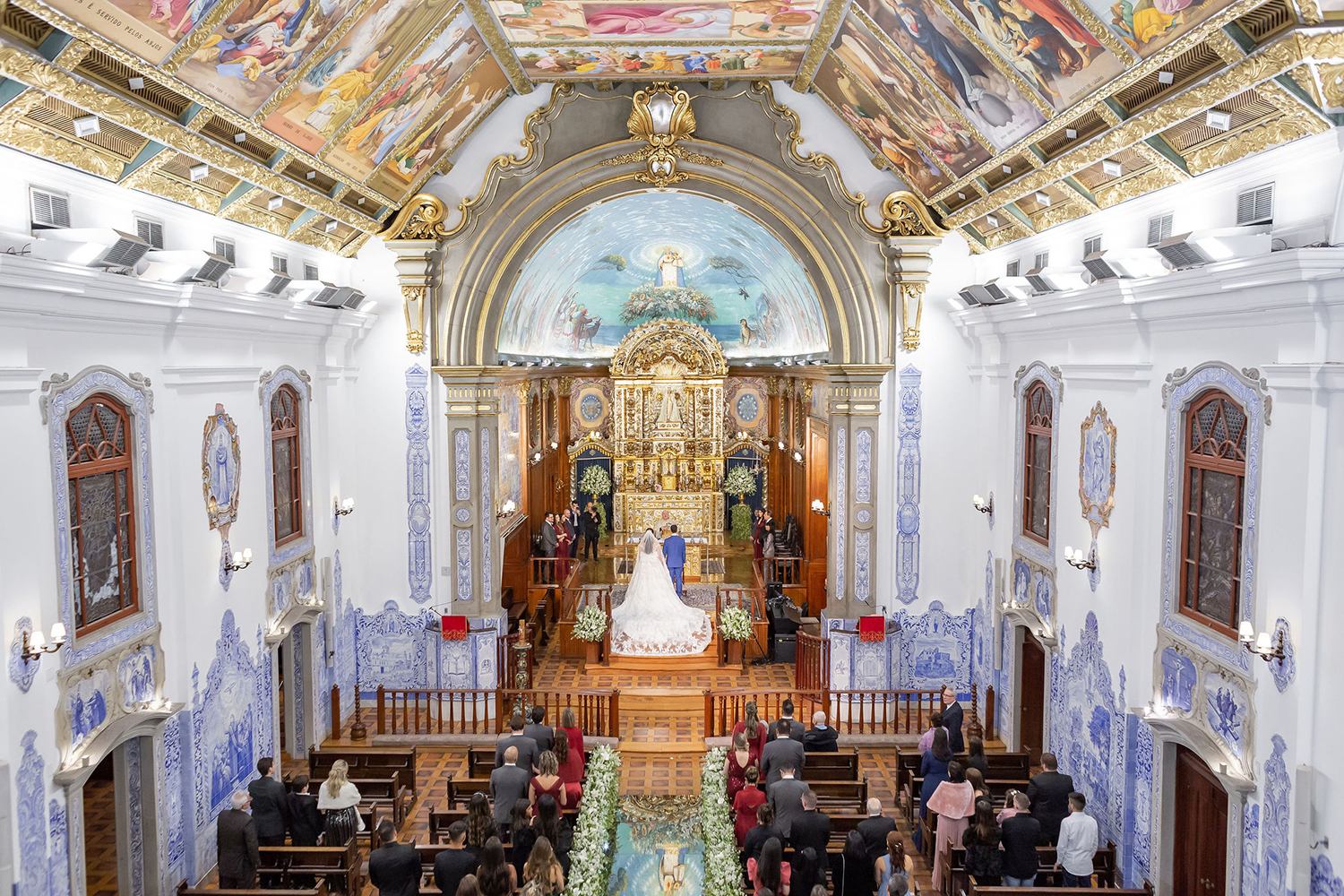 Aline e Gabriel | Casamento clássico na Nossa Senhora do Brasil