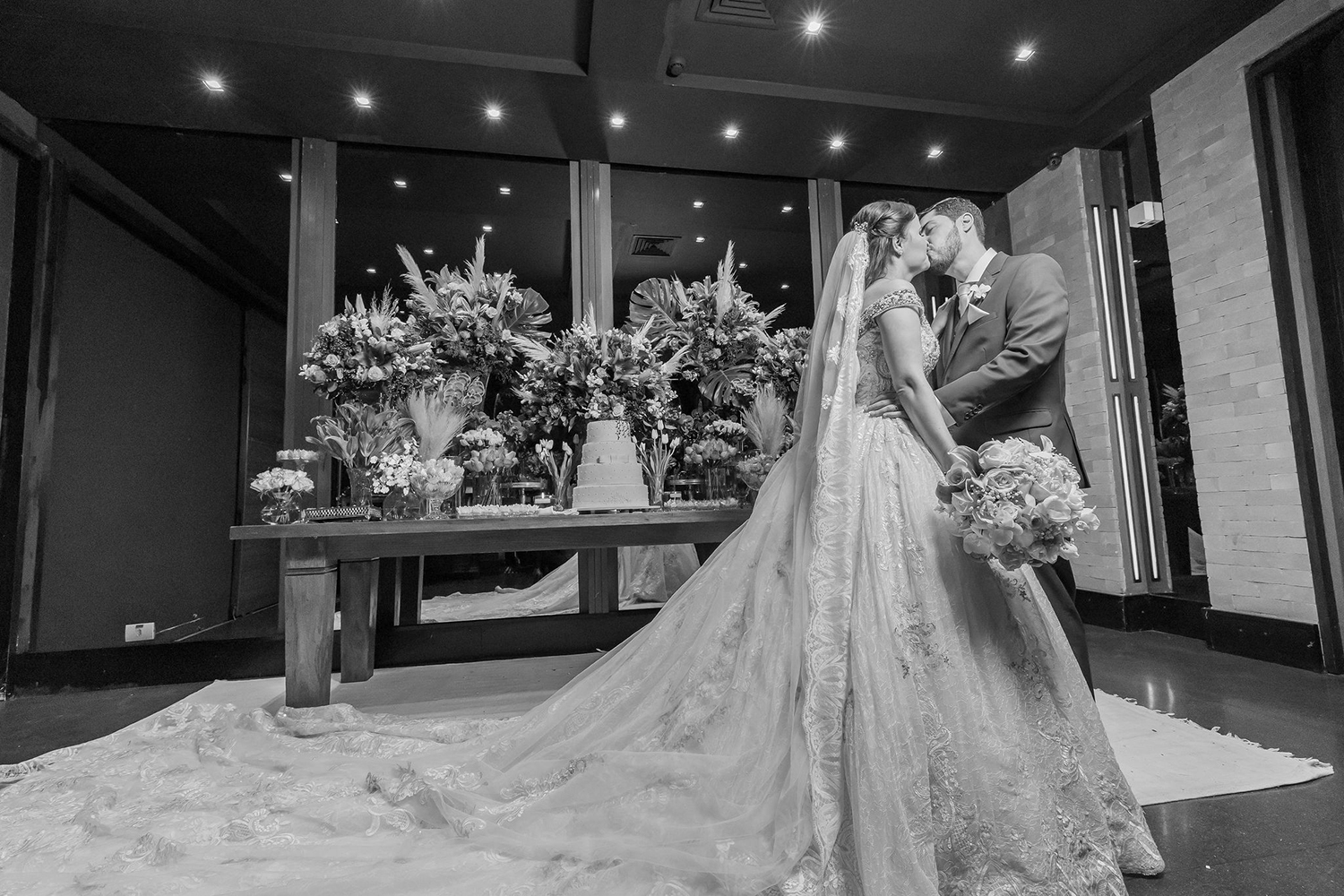 Aline e Gabriel | Casamento clássico na Nossa Senhora do Brasil