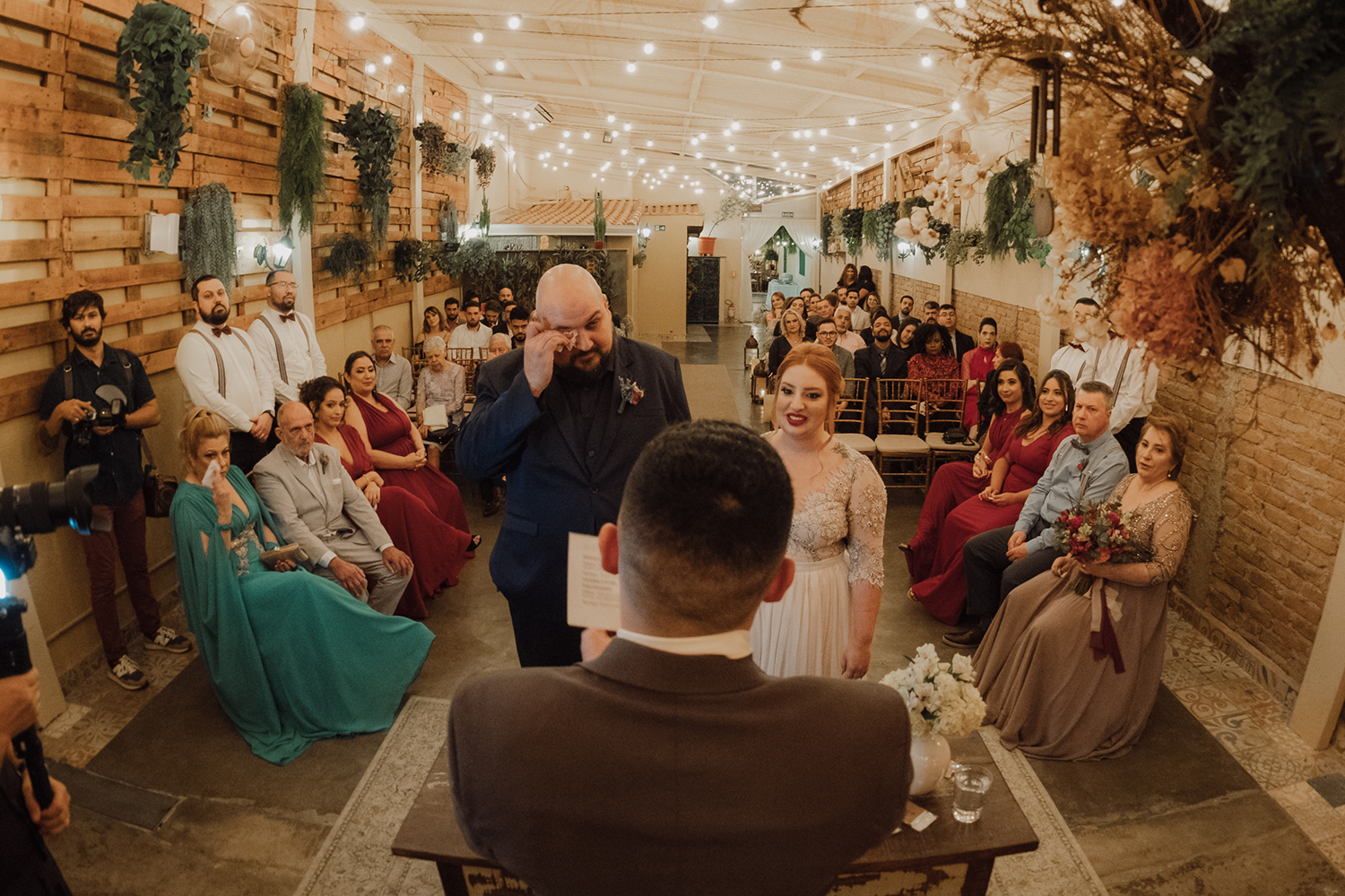 Juliana e Henrique | Casamento rock and roll com clima intimista