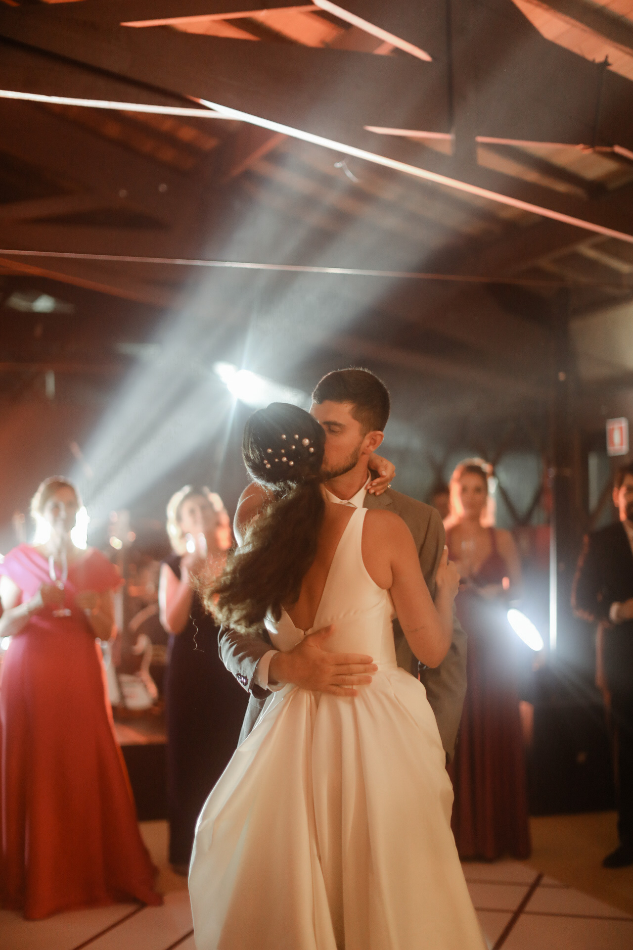 Paula e Ciarán | Um lindo casamento no Sollar da Árvore