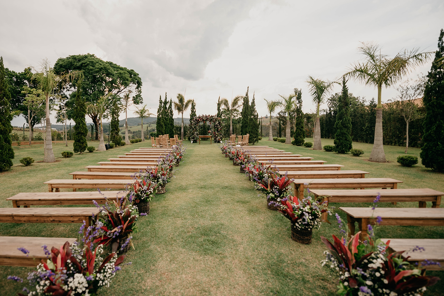 Thais e Victor | Casamento romântico e delicado, por Victor Silvério