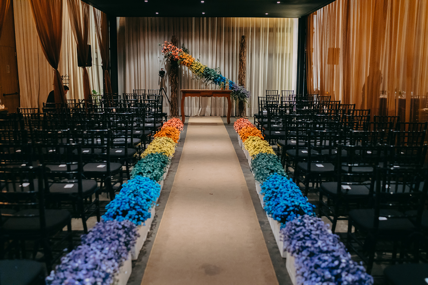 Adriano e Walter | Casamento homoafetivo com as cores do arco-íris