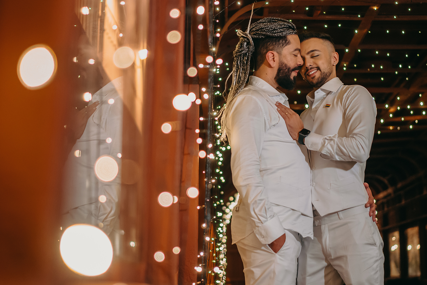 Adriano e Walter | Casamento homoafetivo com as cores do arco-íris