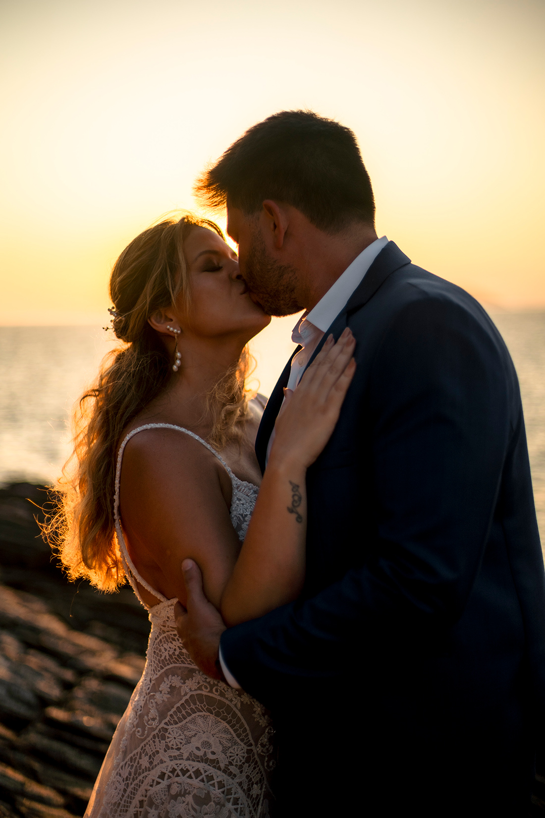 Casamento pé na areia na Casa de Canoa - Ensaio dos noivos