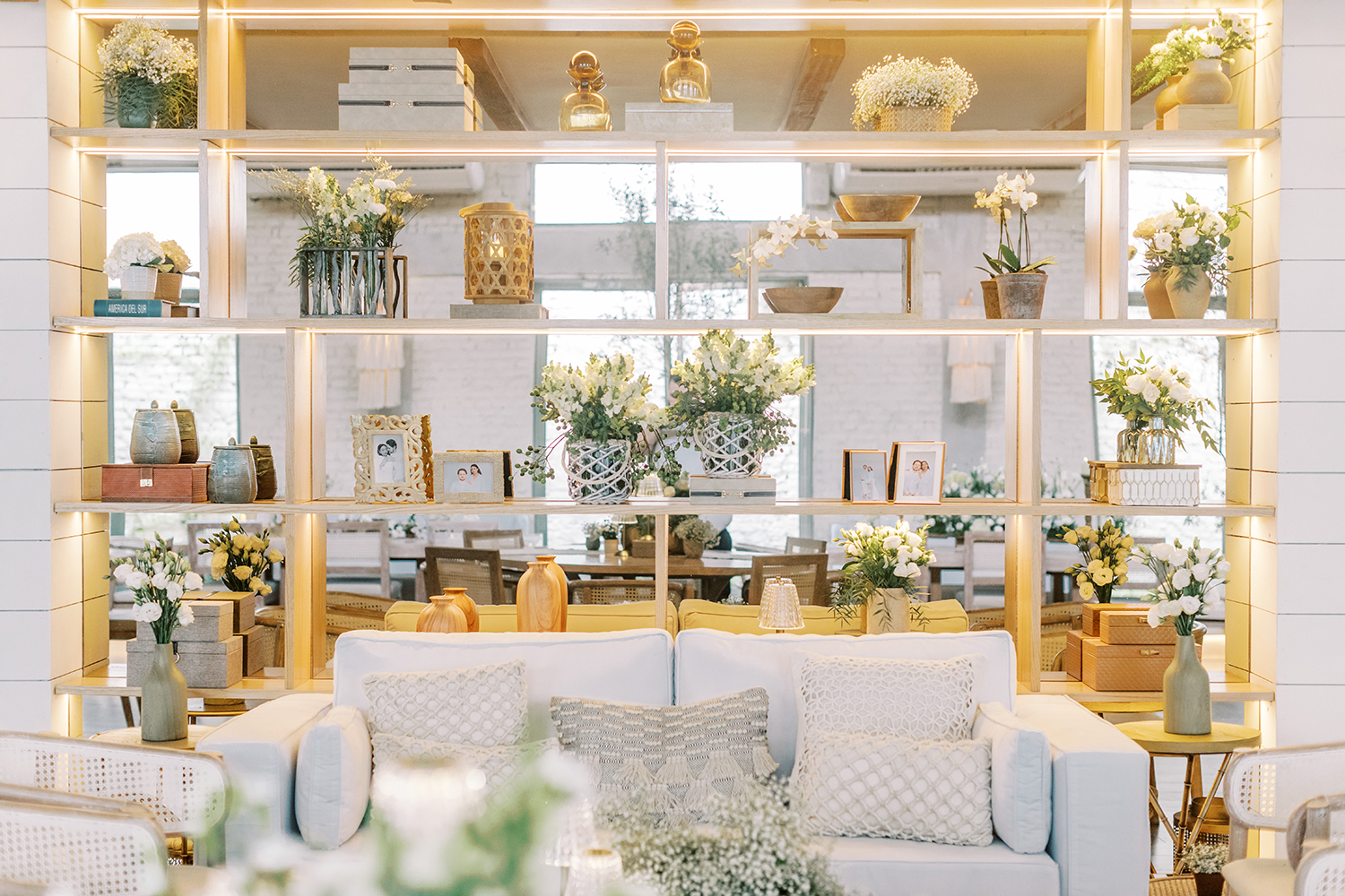 Renan e Rebeca | O amor venceu: casamento verde e branco no Botânico Quintal