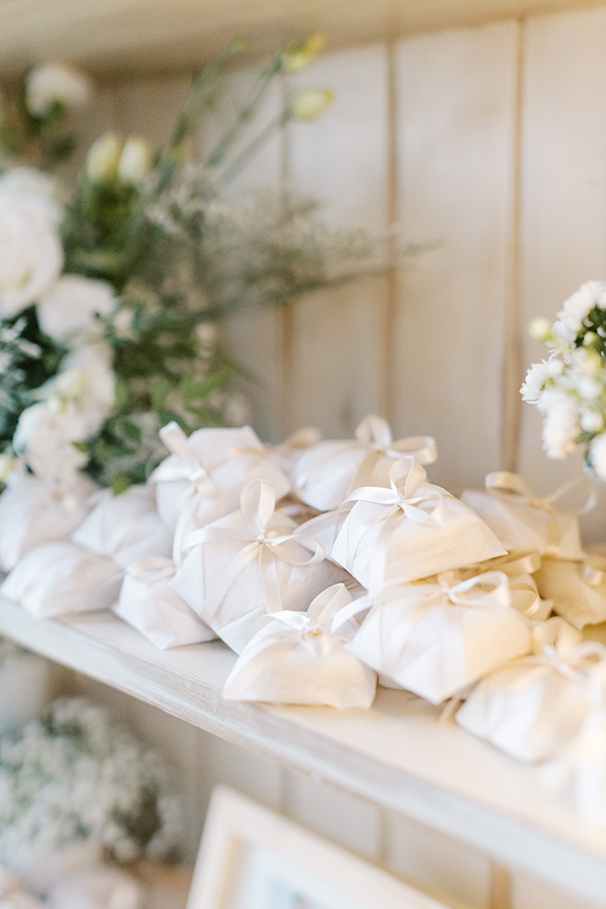 Renan e Rebeca | O amor venceu: casamento verde e branco no Botânico Quintal