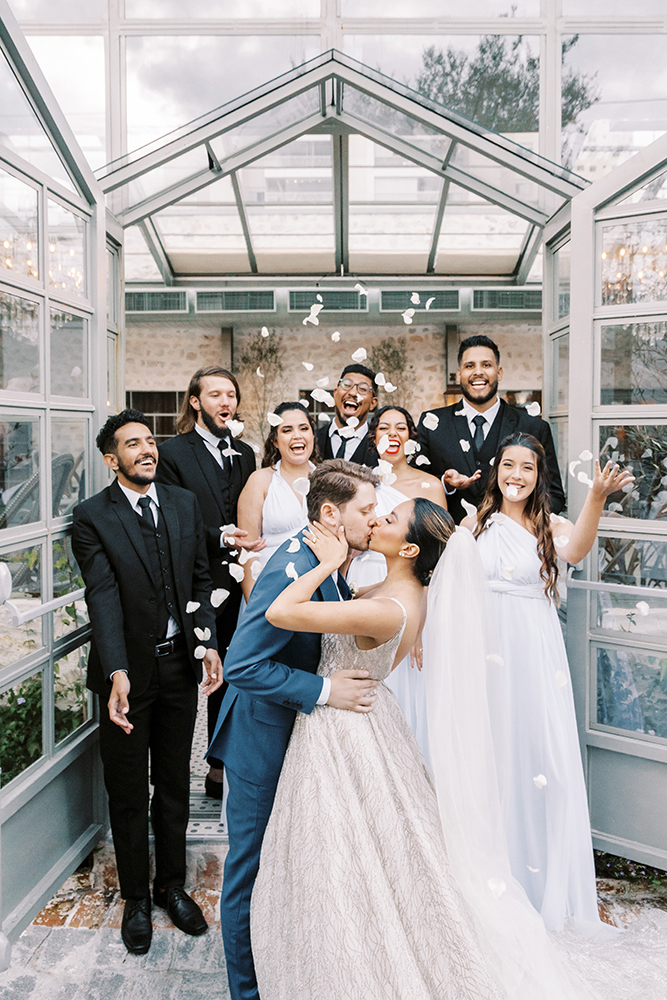 Renan e Rebeca | O amor venceu: casamento verde e branco no Botânico Quintal