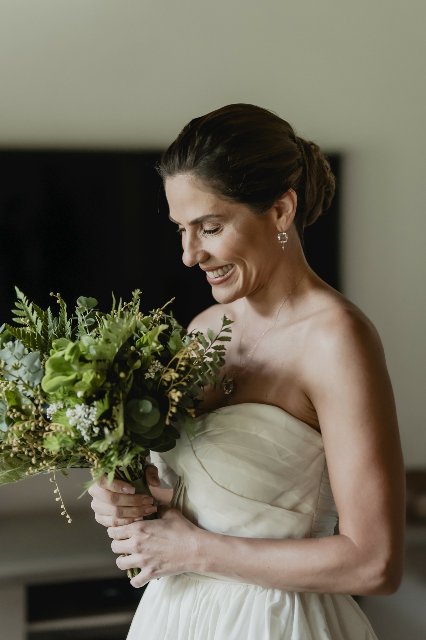 Rafaela Mandelli e Rodrigo Leonardo | Casamento elegante no campo, por Victor Alvarenga