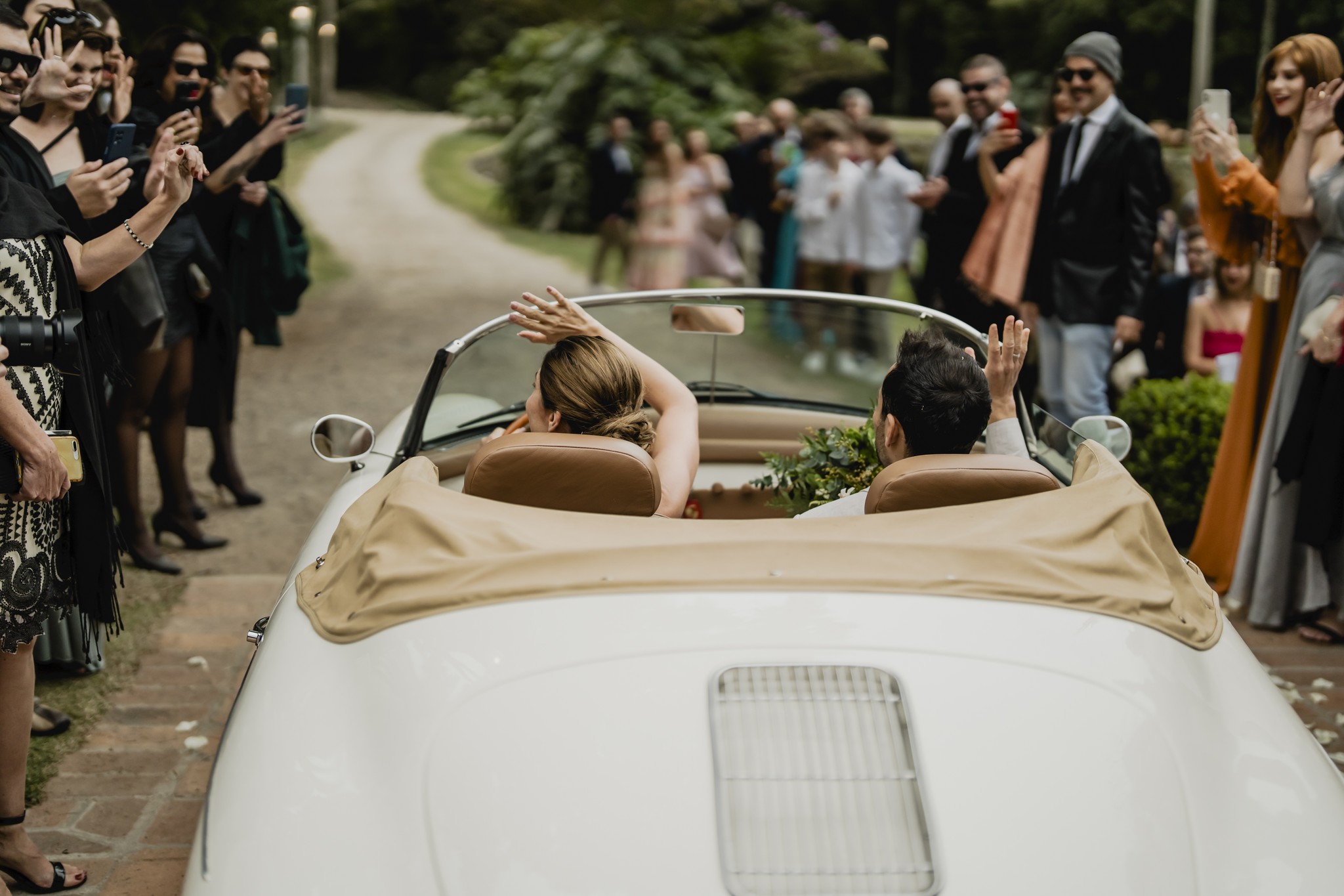 Rafaela Mandelli e Rodrigo Leonardo | Casamento elegante no campo, por Victor Alvarenga - Ville La Rochelle