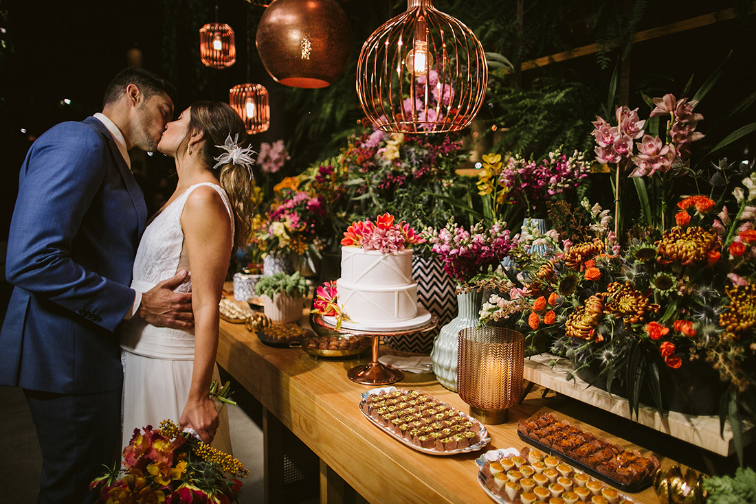 Gabi e Marcelo | Casamento contemporâneo, leve e divertido, por Stéfanie Belo