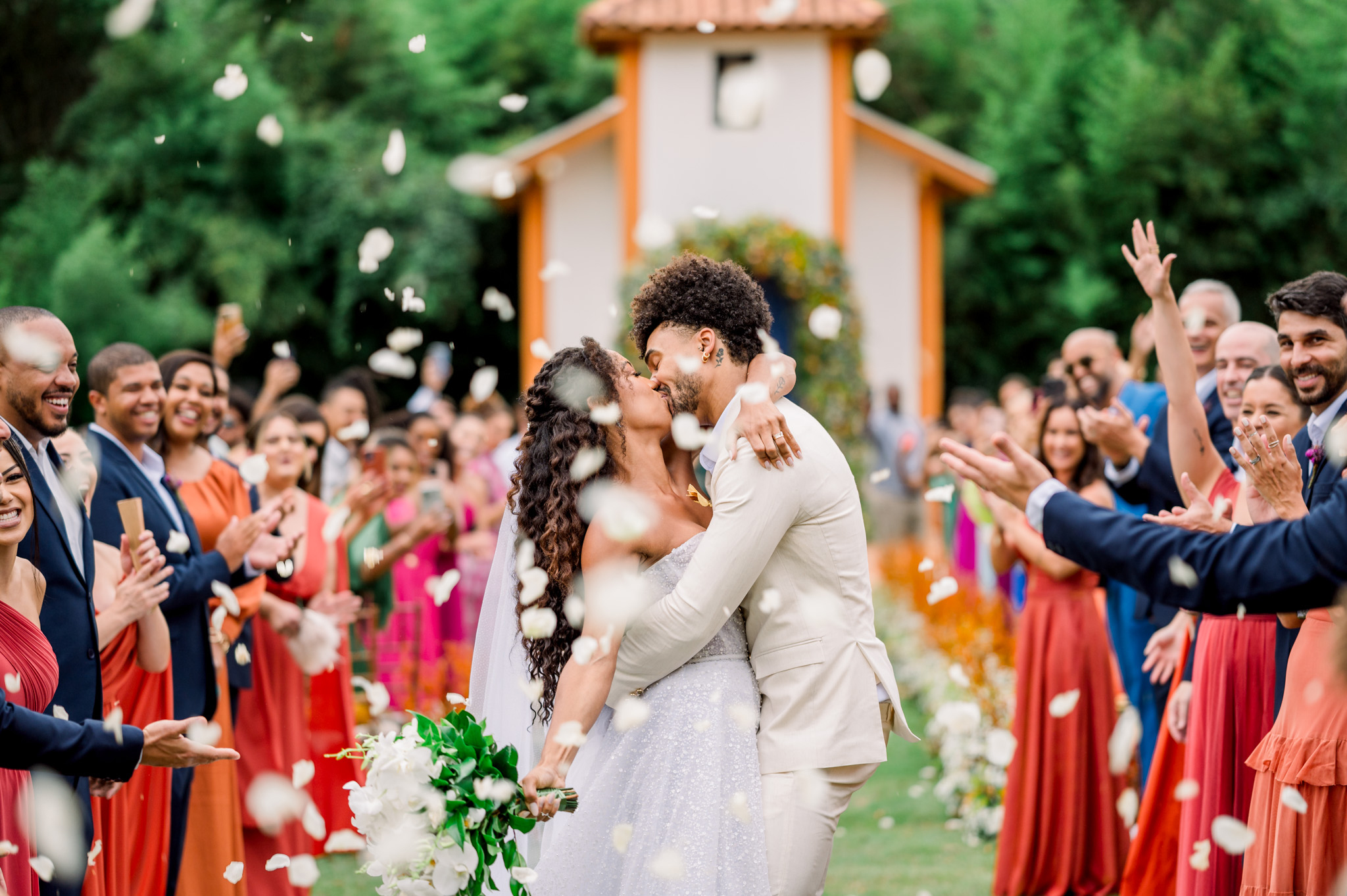 Camila Lobo e Caio Duarte | Casamento vibrante na Fazenda Dona Inês