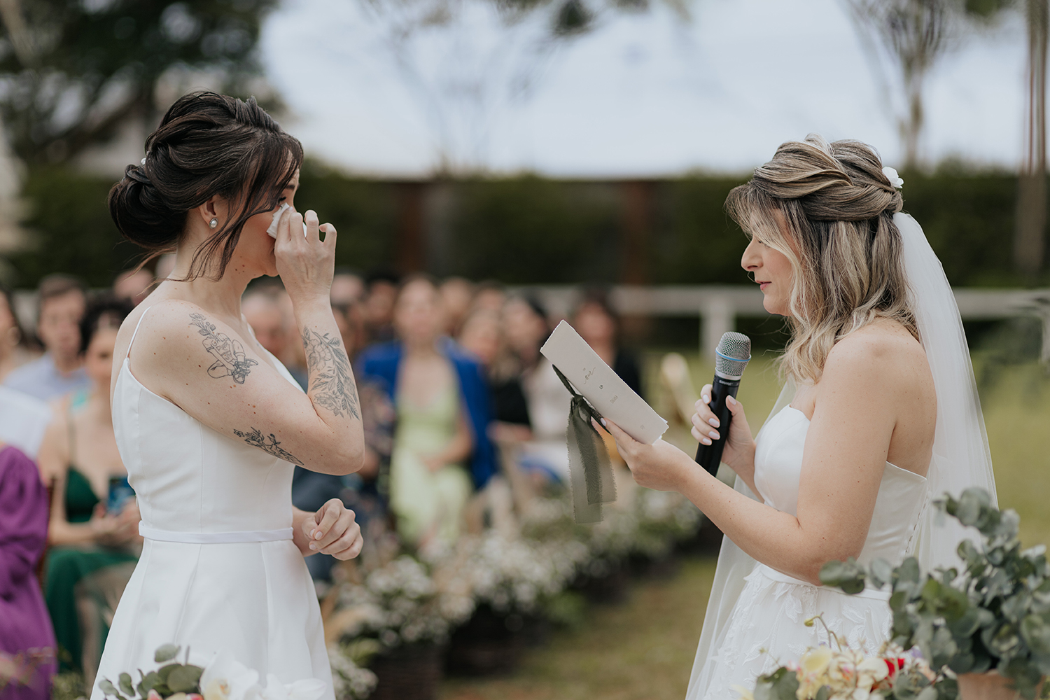 Daiana e Fernanda | Duas noivas e um lindo casamento no campo, por Manga Rosa