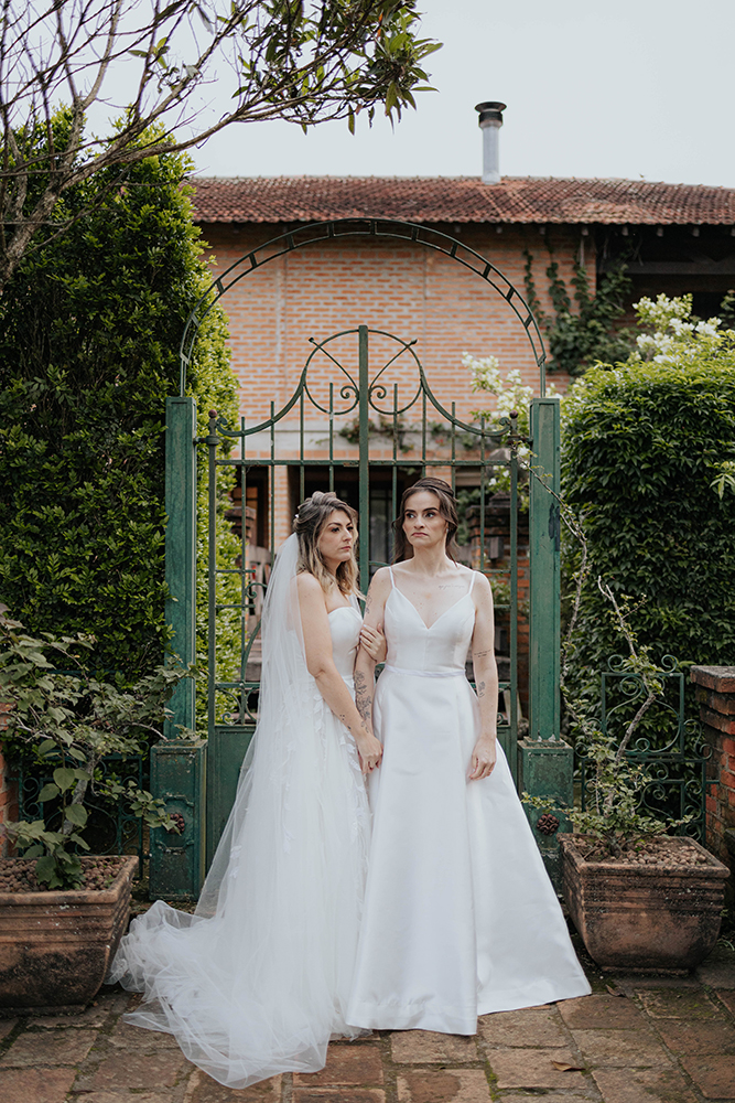 Daiana e Fernanda | Duas noivas e um lindo casamento no campo, por Manga Rosa