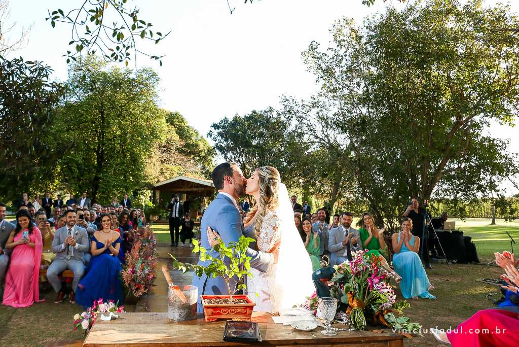 Mayara e Rafael - Casamento sob a Figueira da Fazenda Marambaia