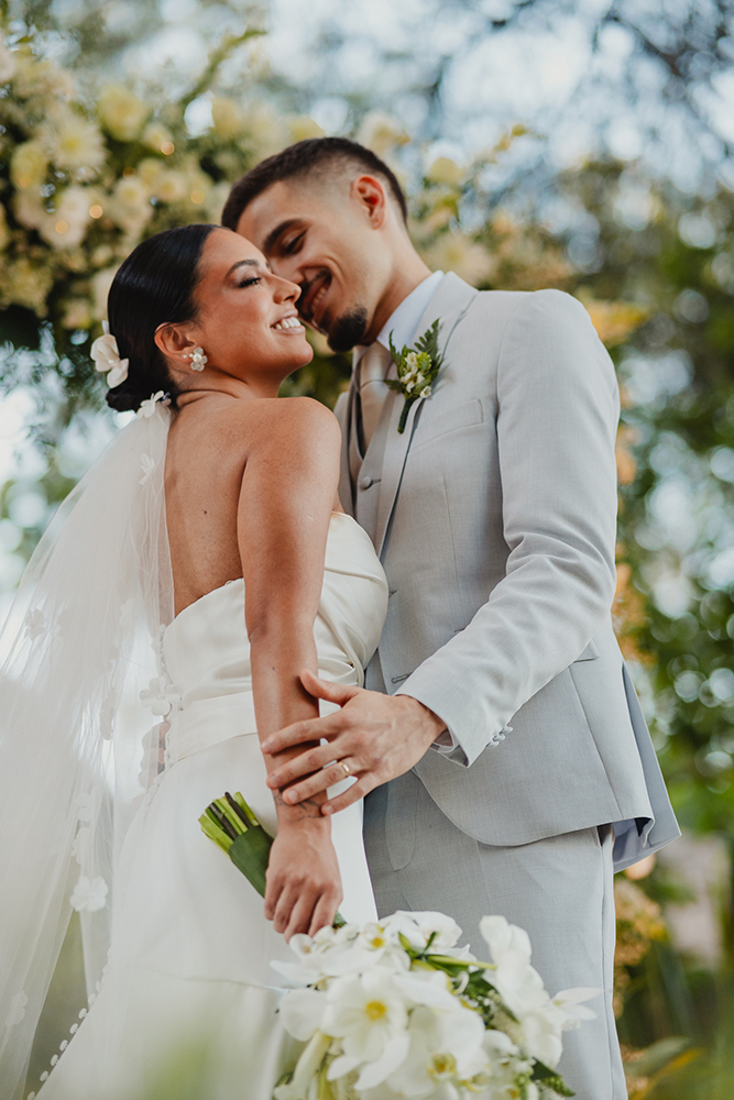 Giulia e André | Casamento leve e cercado de natureza no Rancho Santa Maria