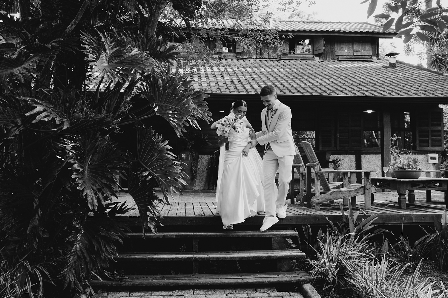 Giulia e André | Casamento leve e cercado de natureza no Rancho Santa Maria