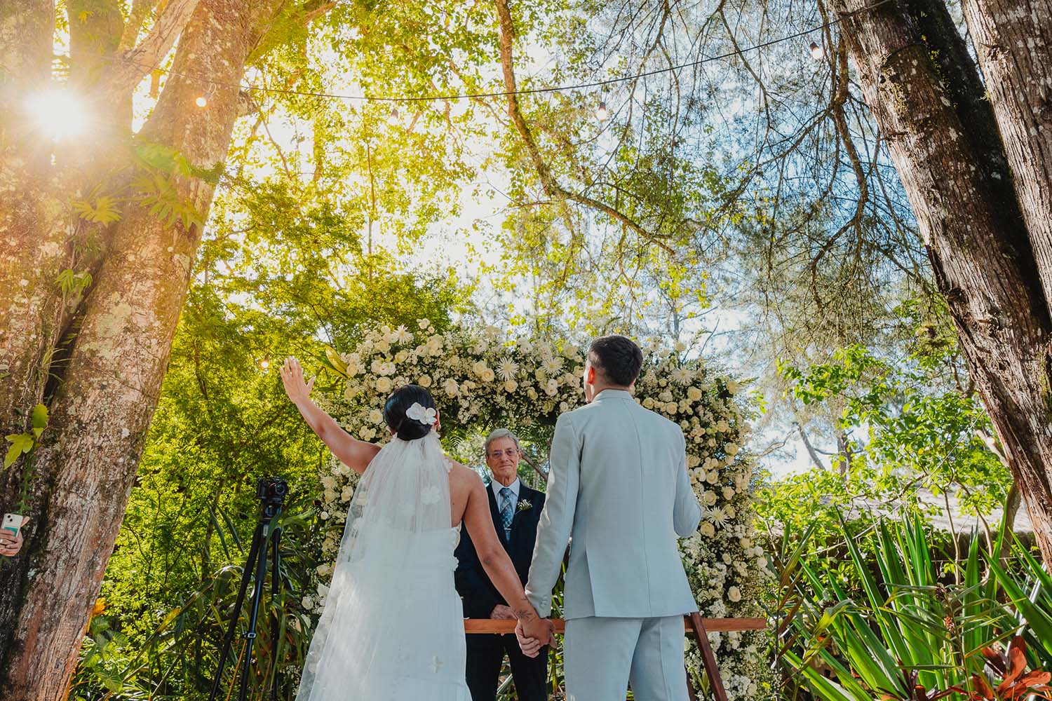 Giulia e André | Casamento leve e cercado de natureza no Rancho Santa Maria