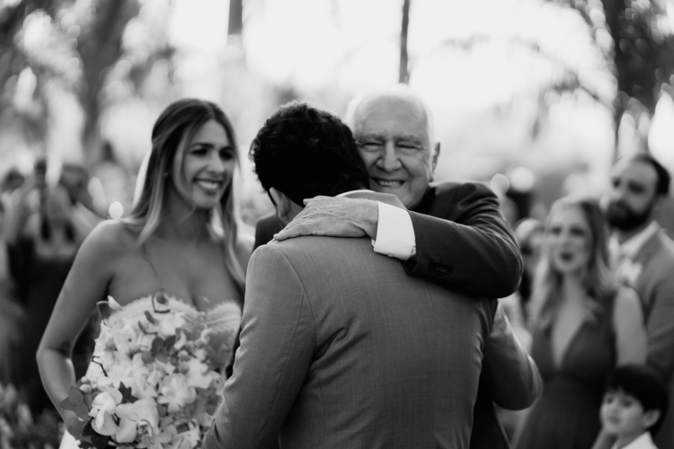 Paula e Samir | Casamento com cerimônia ao ar livre e festa animada