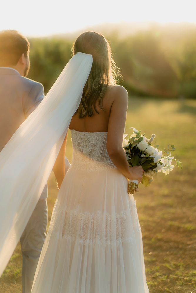 Paula e Samir | Casamento com cerimônia ao ar livre e festa animada
