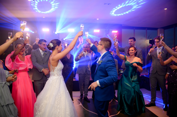 Bruna e Ricardo | Casamento leve e divertido, por Antonio Neto Assessoria