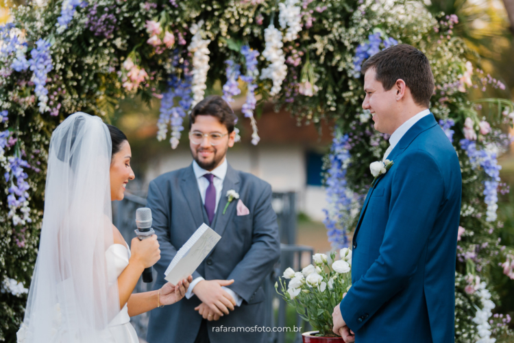 Isabela e José | Casamento leve e romântico, por Rafa Ramos