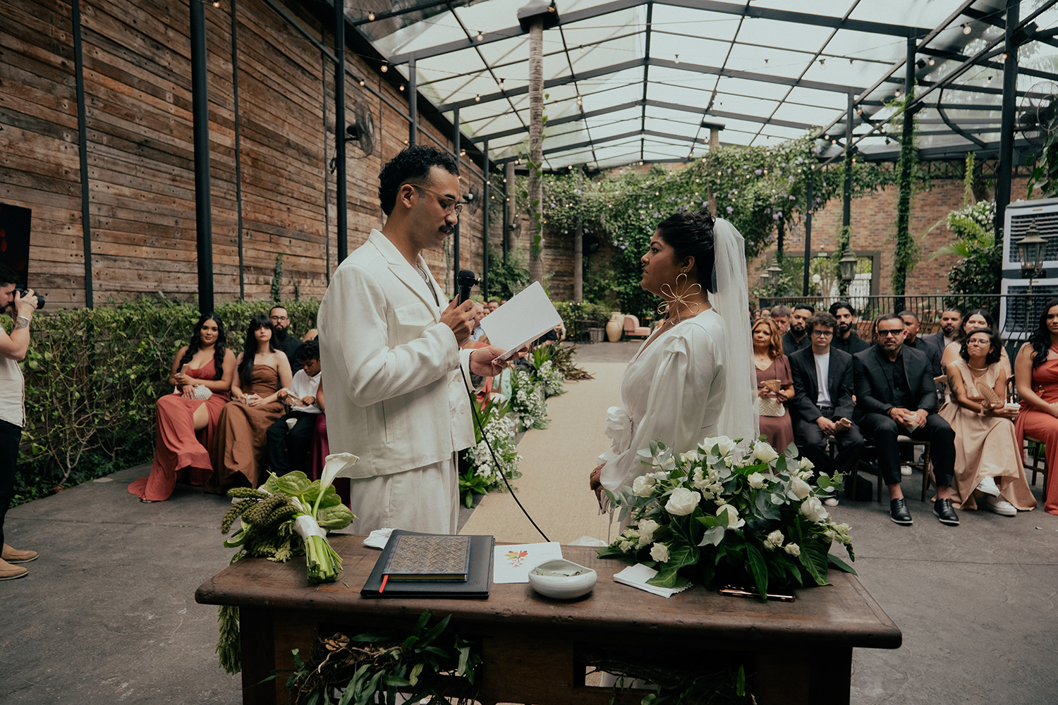 Douglas e Lorrany | Casamento com autenticidade: lindo, leve e moderno