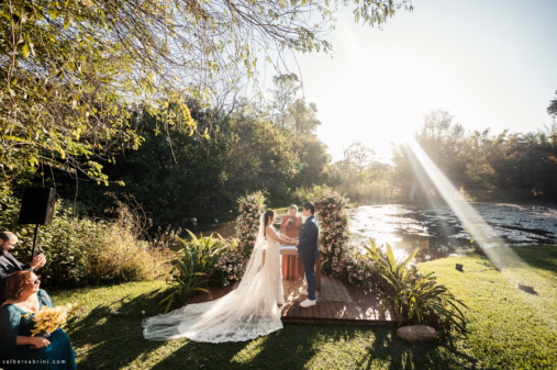 Camila e Renato - Casamento colorido no campo por Tatiane Albini 36