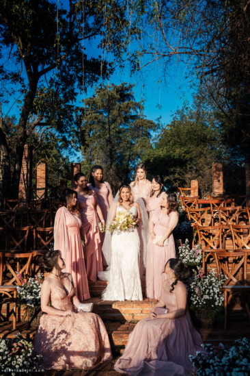 Camila e Renato - Casamento colorido no campo por Tatiane Albini 41