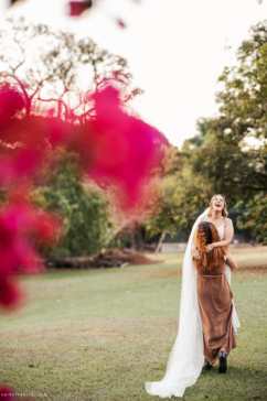 Camila e Renato - Casamento colorido no campo por Tatiane Albini 56