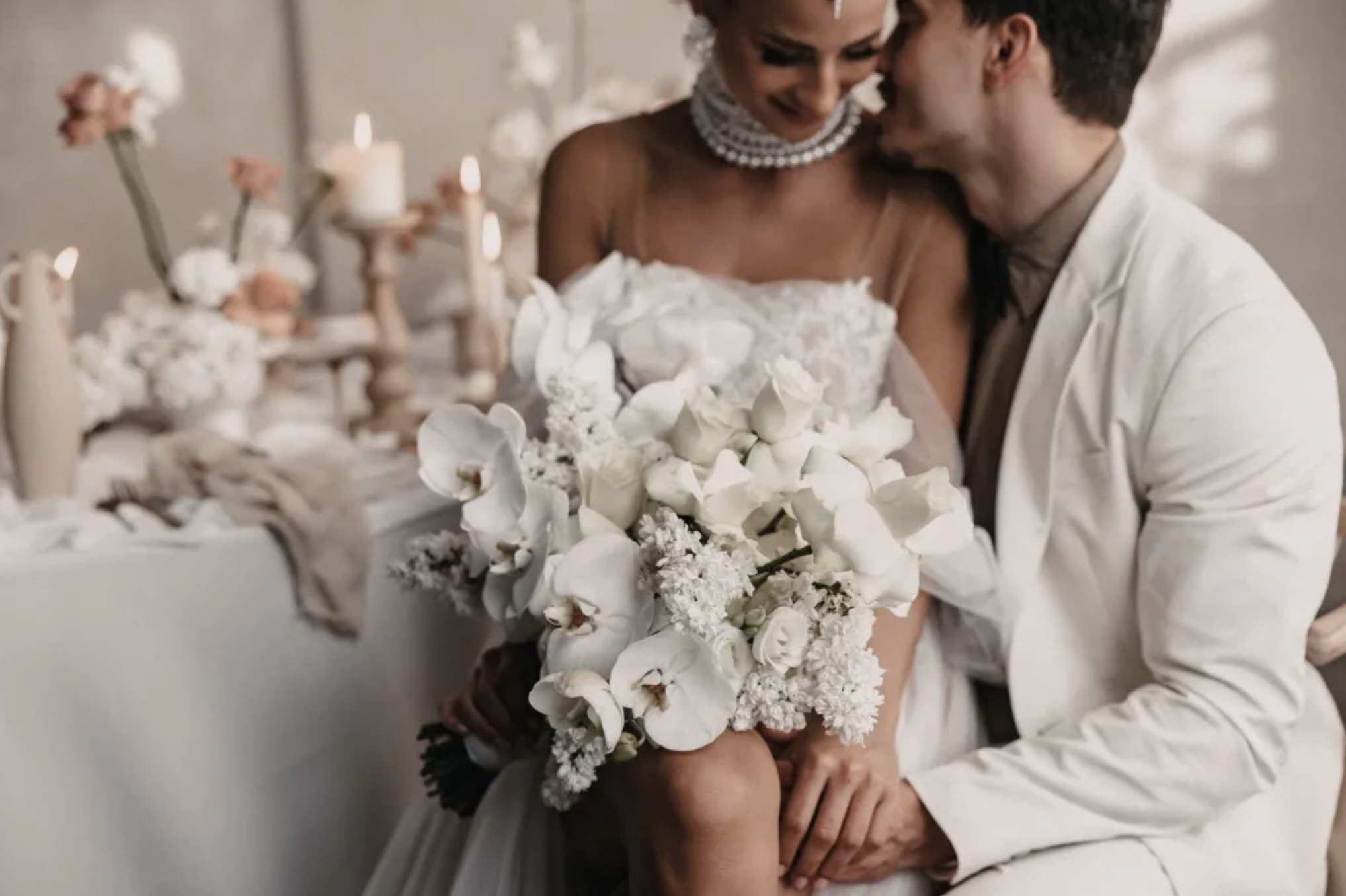 Cloud Dancer no casamento | Como usar a cor Pantone 2026