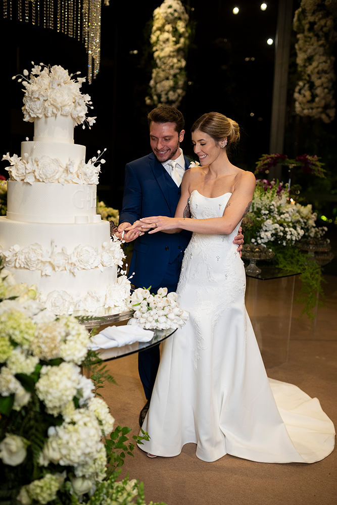 Gisele & Henrique | Casamento elegante com festa animada, por Asher Eventos
